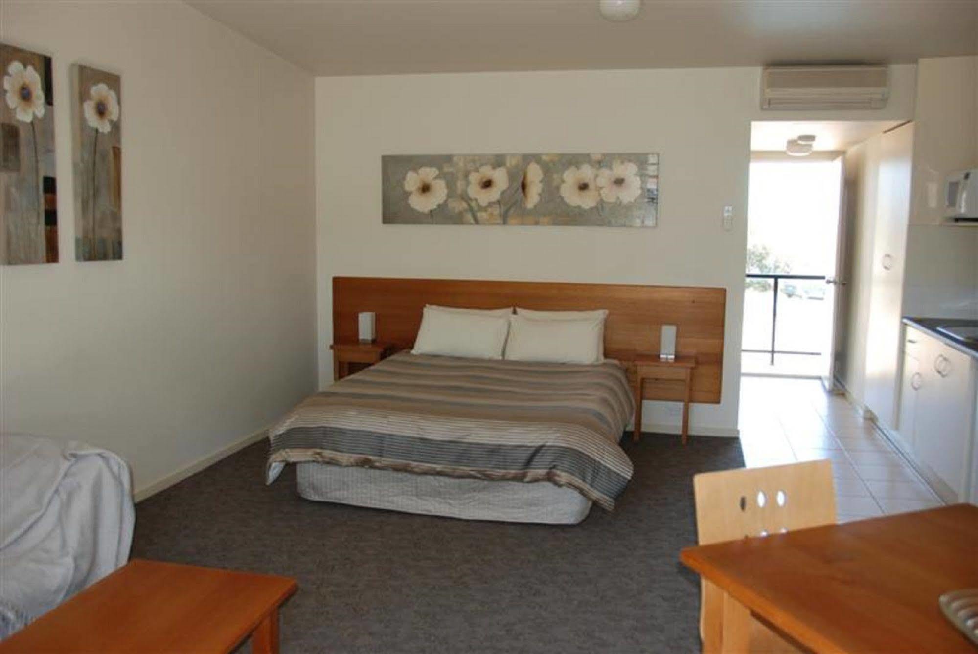 Metung Waters Motel And Apartments Zewnętrze zdjęcie
